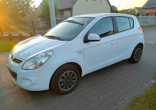 Hyundai i20 cena 14900 przebieg: 185000, rok produkcji 2010 z Gorlice małe 301